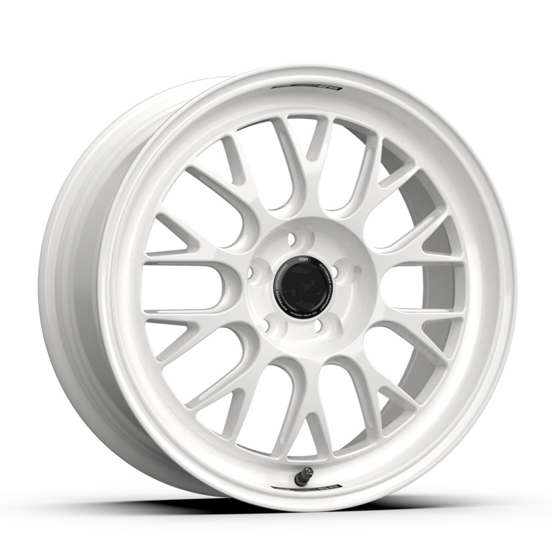 fifteen52 Holeshot RSR 19″ 5×114.3 Rally White (Gloss White)
